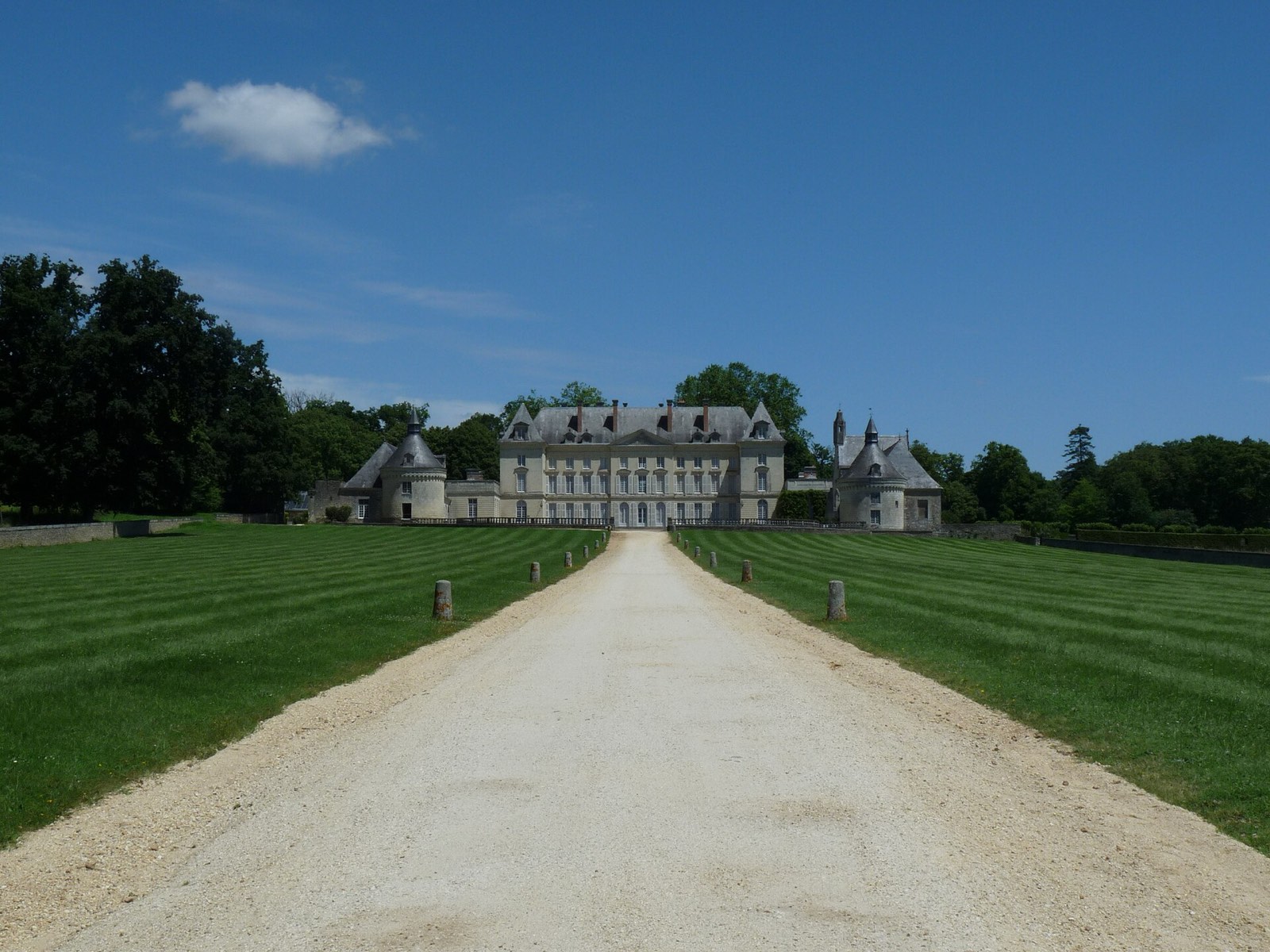 Château de Montgeoffroy, à Mazé-Milon